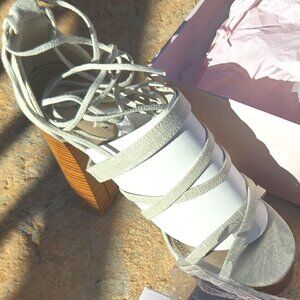 JustFab Cream Lace-Up Block Heels | Size 8.5 | Chic & Comfy